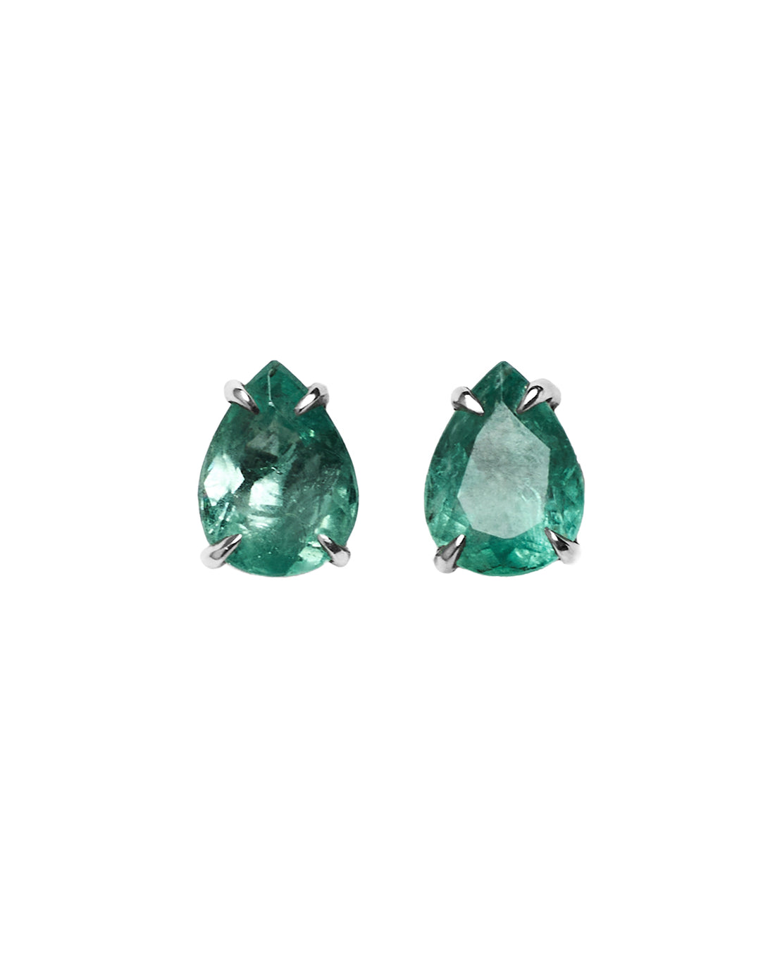 Brinco gota esmeralda