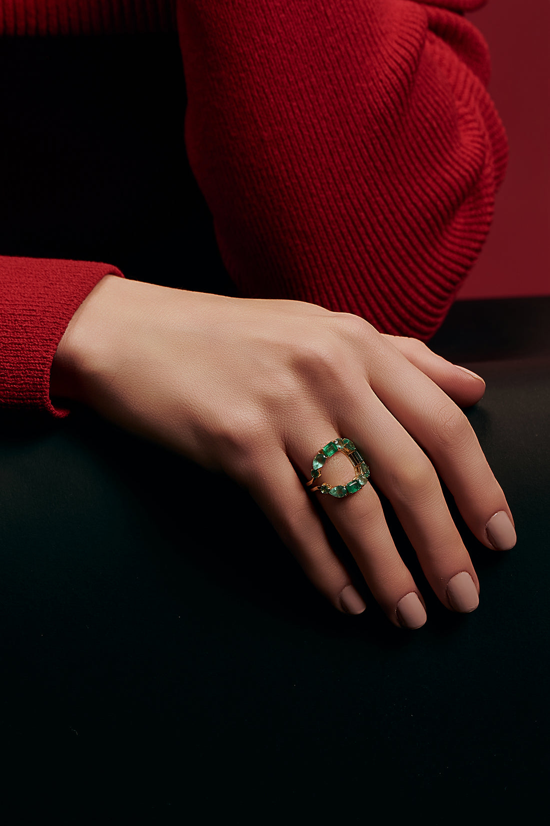 Anel Half Moon esmeraldas